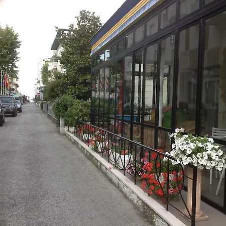 Ornella Hotel 3*
